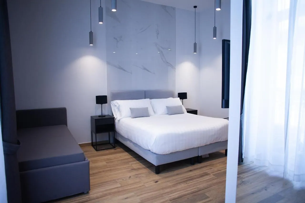 4Heavens_Naples Hotel 0*, Naples